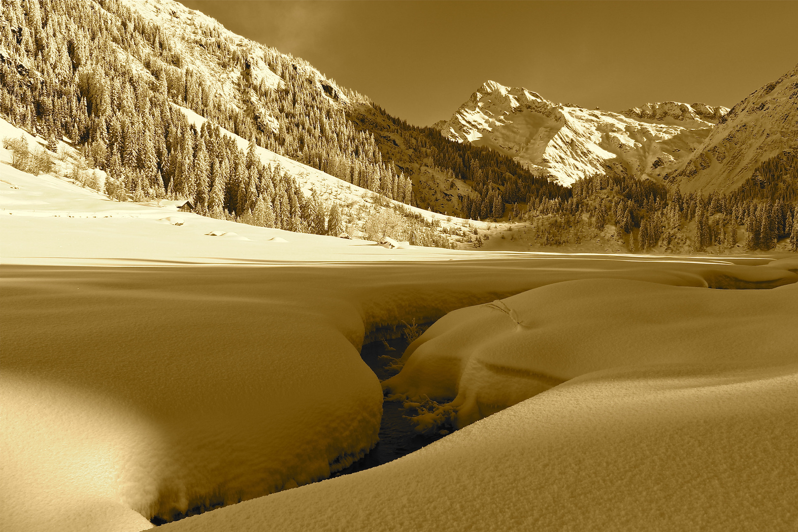 golzern ,im Winter, Maderanertal, Uri