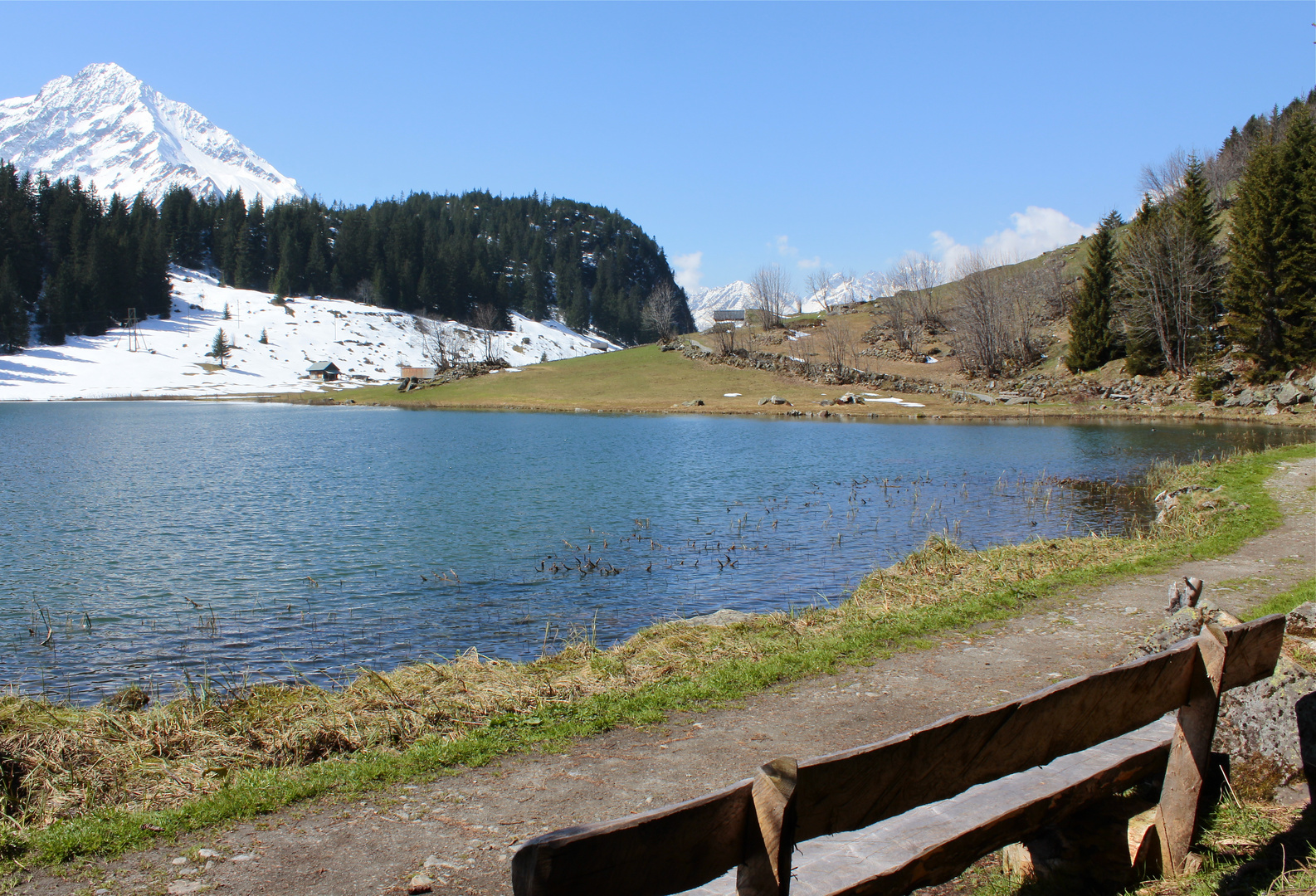 Golzernsee mit Bristenstock, Uri