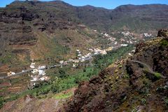 Gomera - Abstieg & Einblick ins Tal