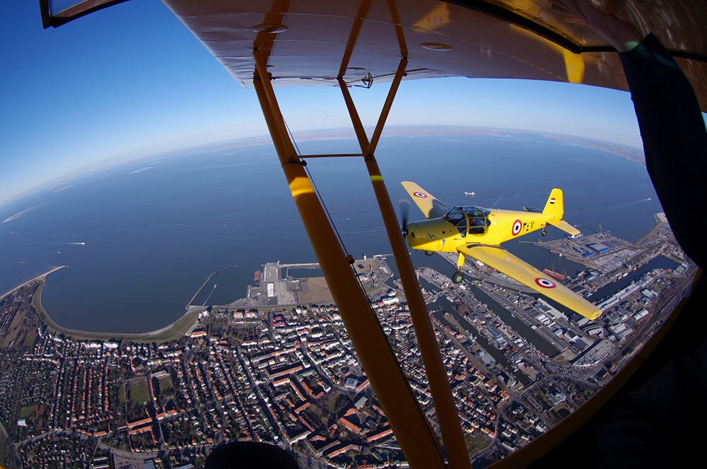 Gomhouria 181 Mk6 und Piper L18c über Cuxhaven