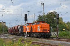 Gommern, 293 121-9 und 203 122-7