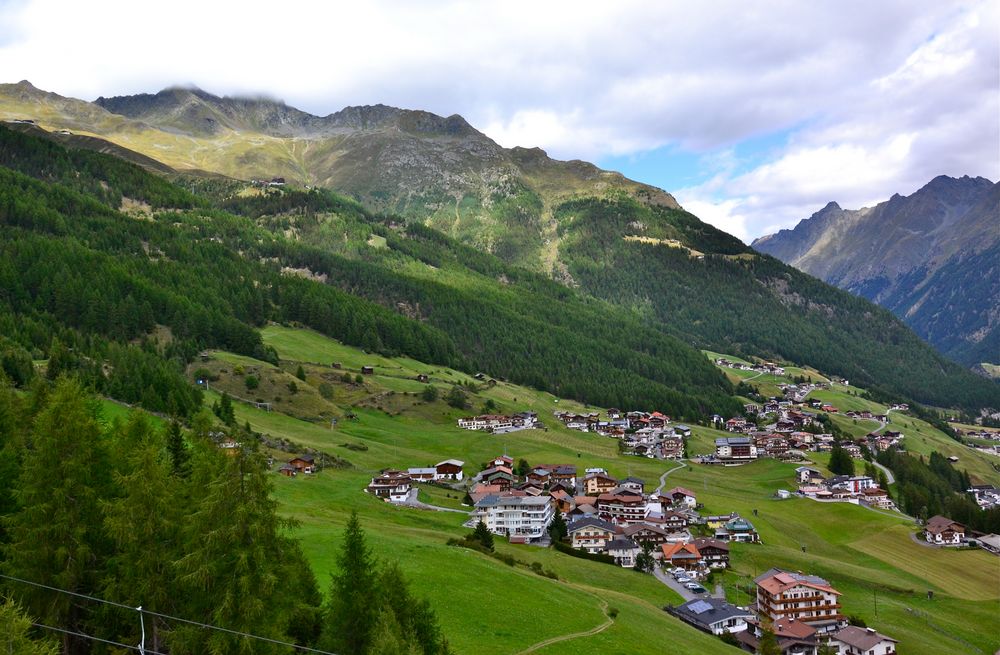 Gondelblick auf den oberen Teil von SÖLDEN…