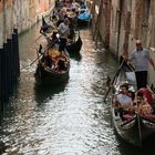 Gondelstau in Venedig