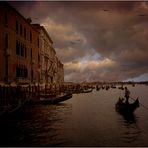 GONDOLE NEL CANAL GRANDE