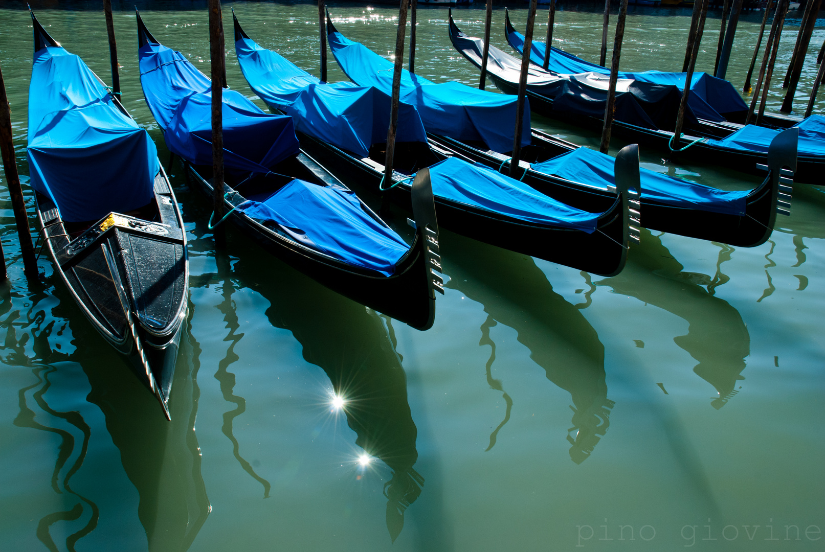 Gondoles à Venise.