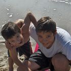 Gonzalo und Jorge machen viel spass am strand