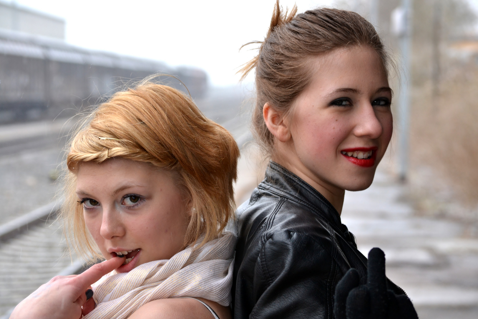 Good and bad Girl Foto & Bild | jugend, menschen Bilder auf fotocommunity