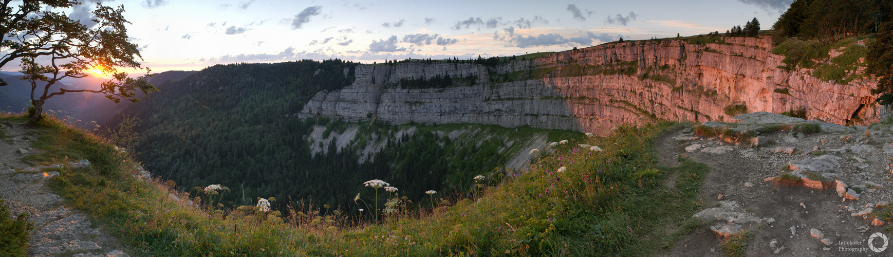 Good Morning Creux du Van