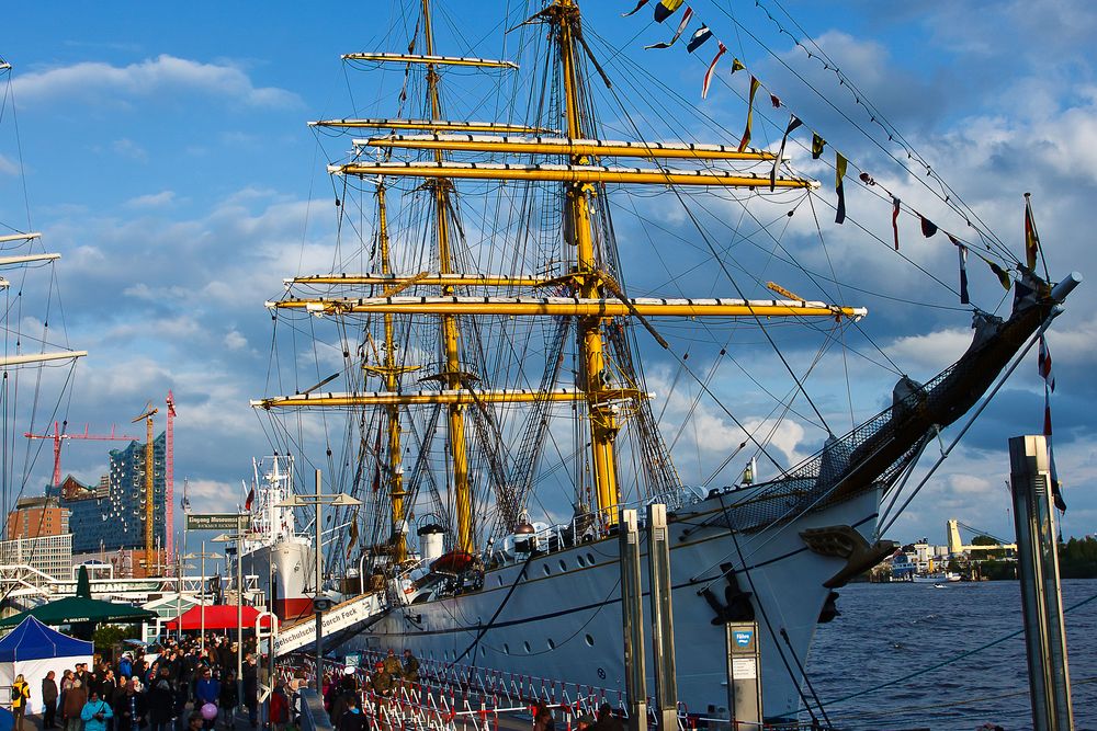 Gorch Fock in Hamburg