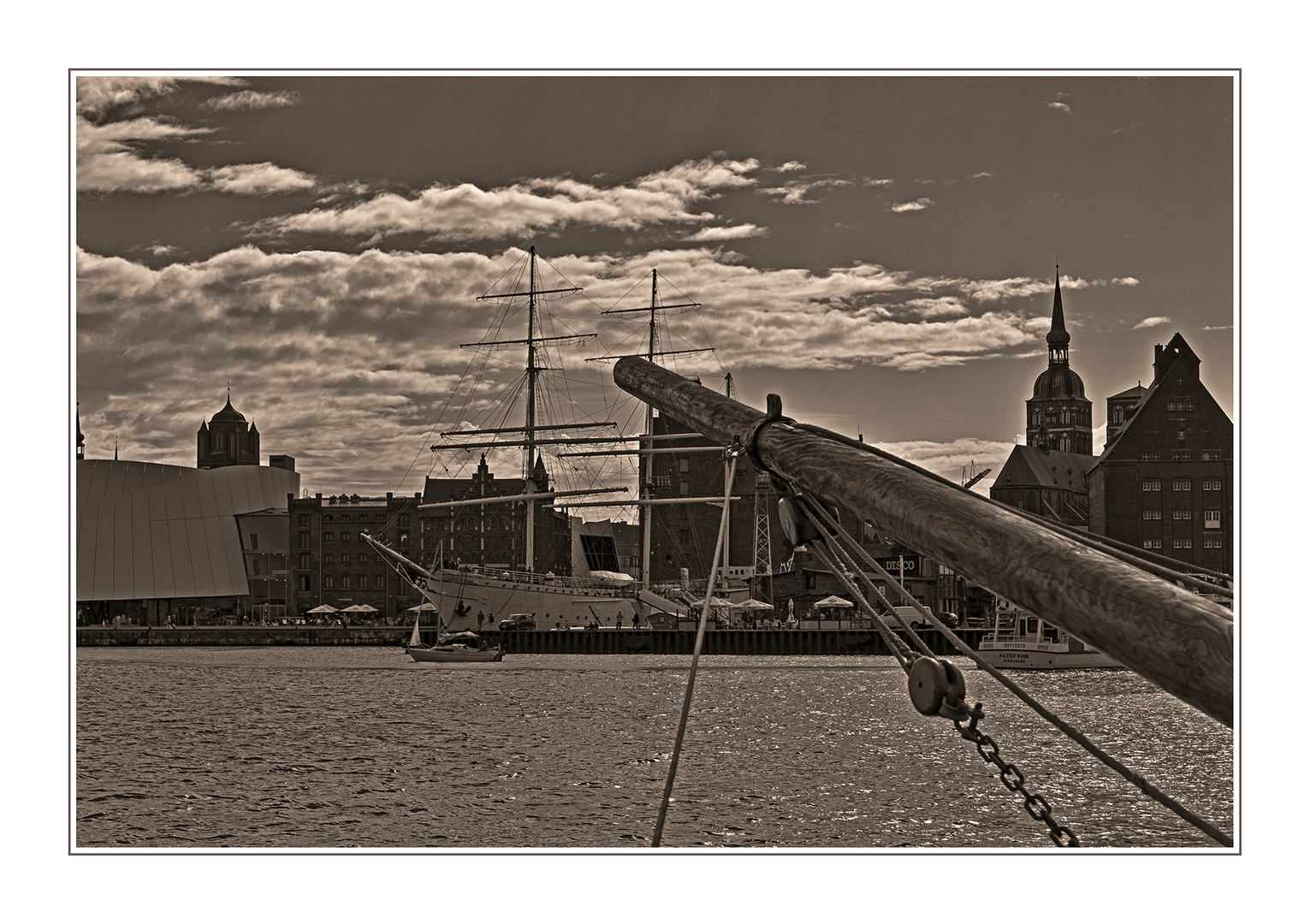 Gorch Fock meets Berta Lassan