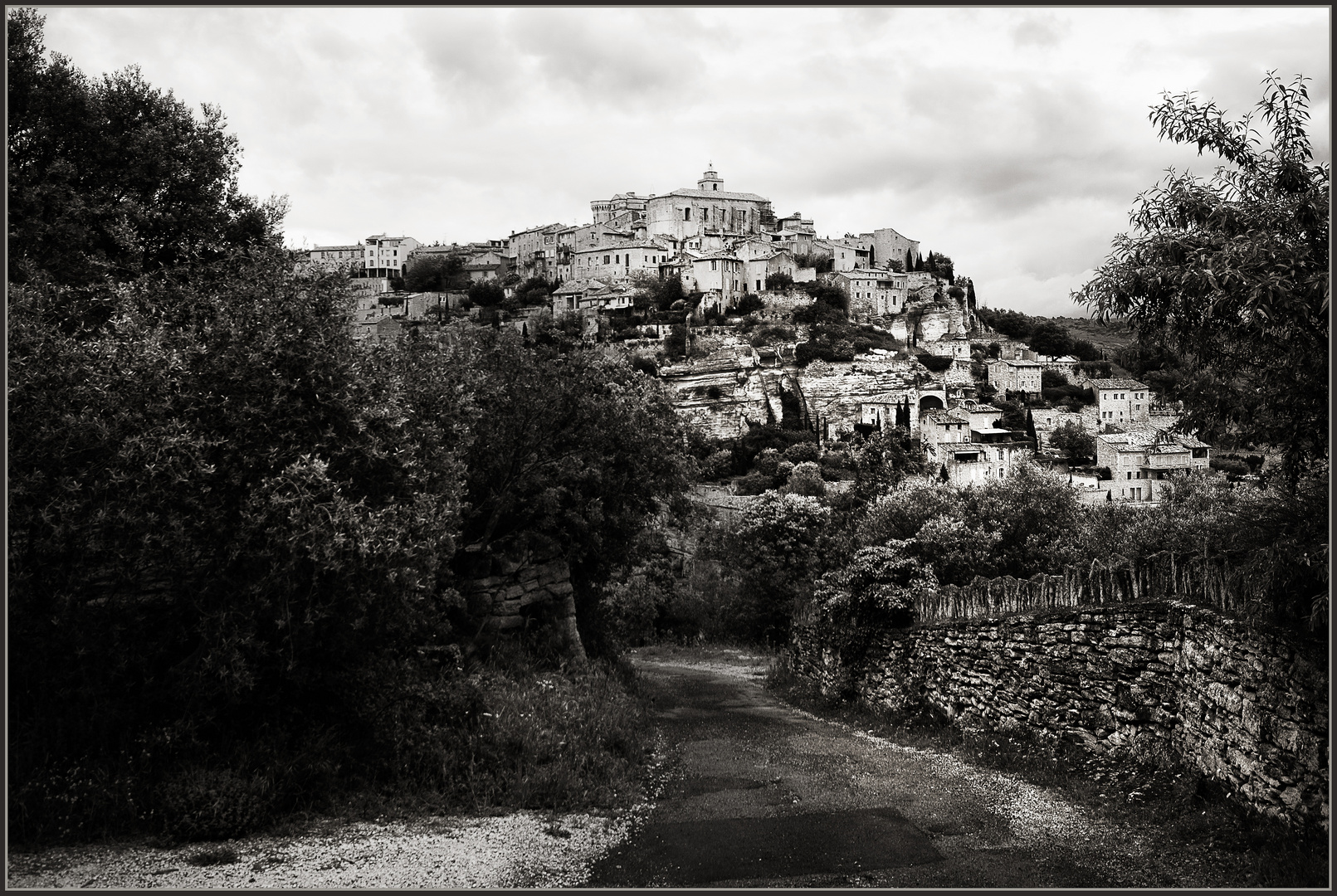 GORDES