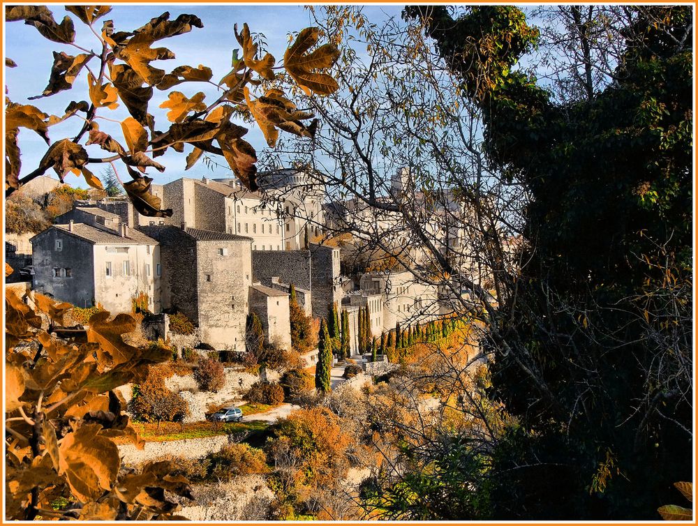 Gordes cachée...