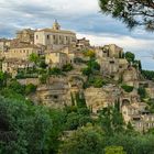 Gordes (provenzalisch: Gòrda)