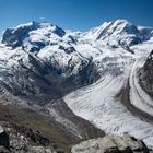 Gornergletscher vor dem Monte Rosa-Massiv mit  der 4.634 m hohen Dufourspitze 