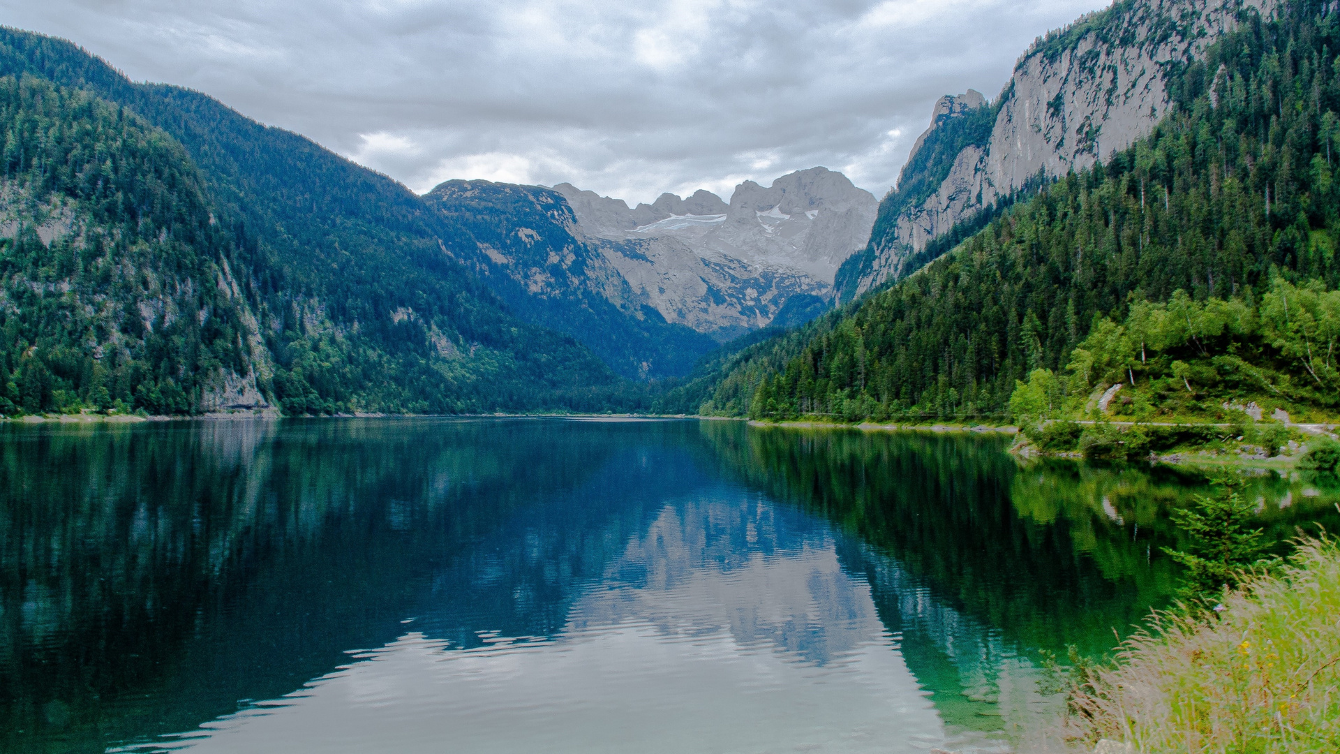 Gosauersee mit Dachsteingletscher