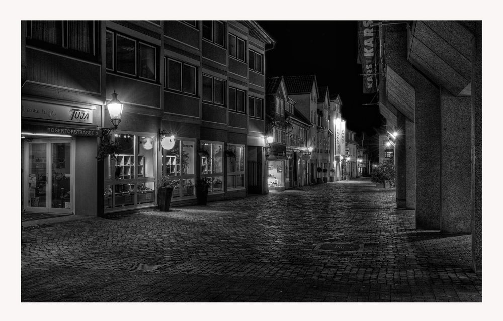 GosLar - Centrum " die City beim Nacht_SW "