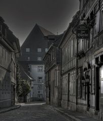 Goslar - Oberstadt " Entlang der Bergstrasse am Frühenmorgen "