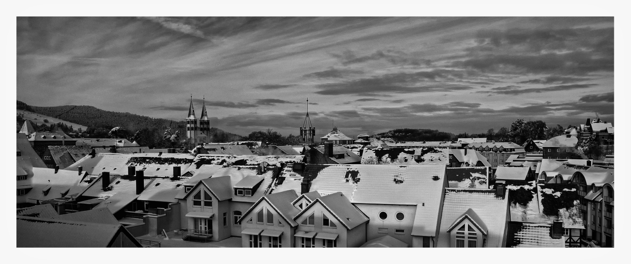 Goslar Stadt - Mitte " Blick zur Neuwerkkirche, und zum Turm der alten Post "