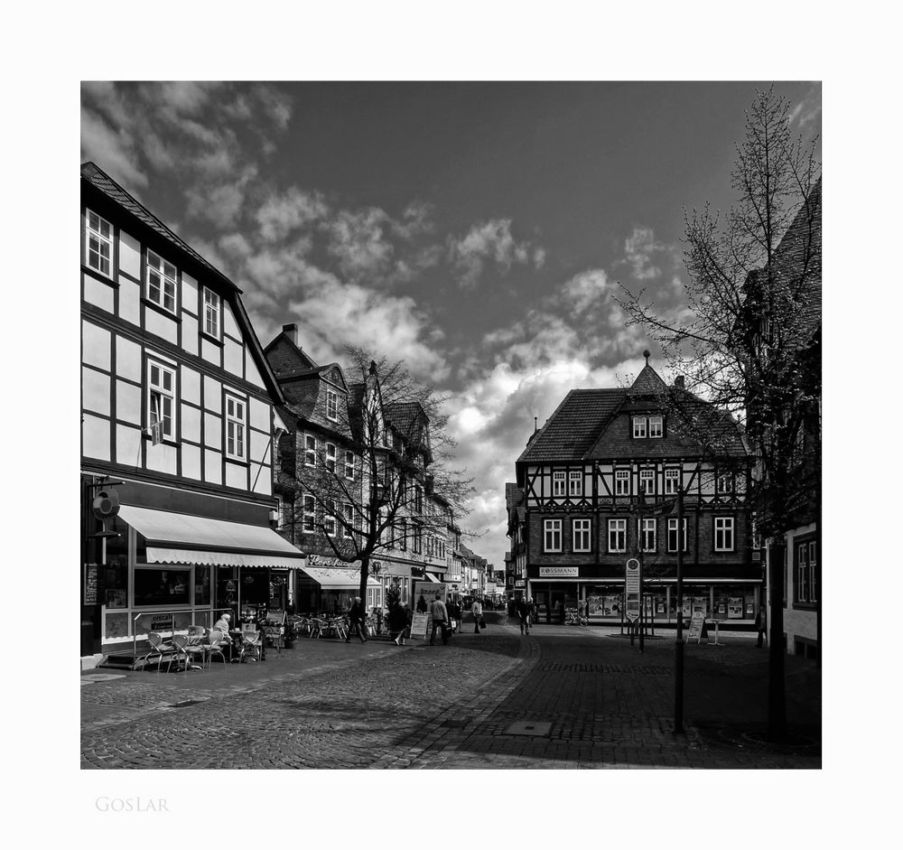 GosLar - Stadt - Mitte " der Blick von der Marktstrasse, früh Morgens "