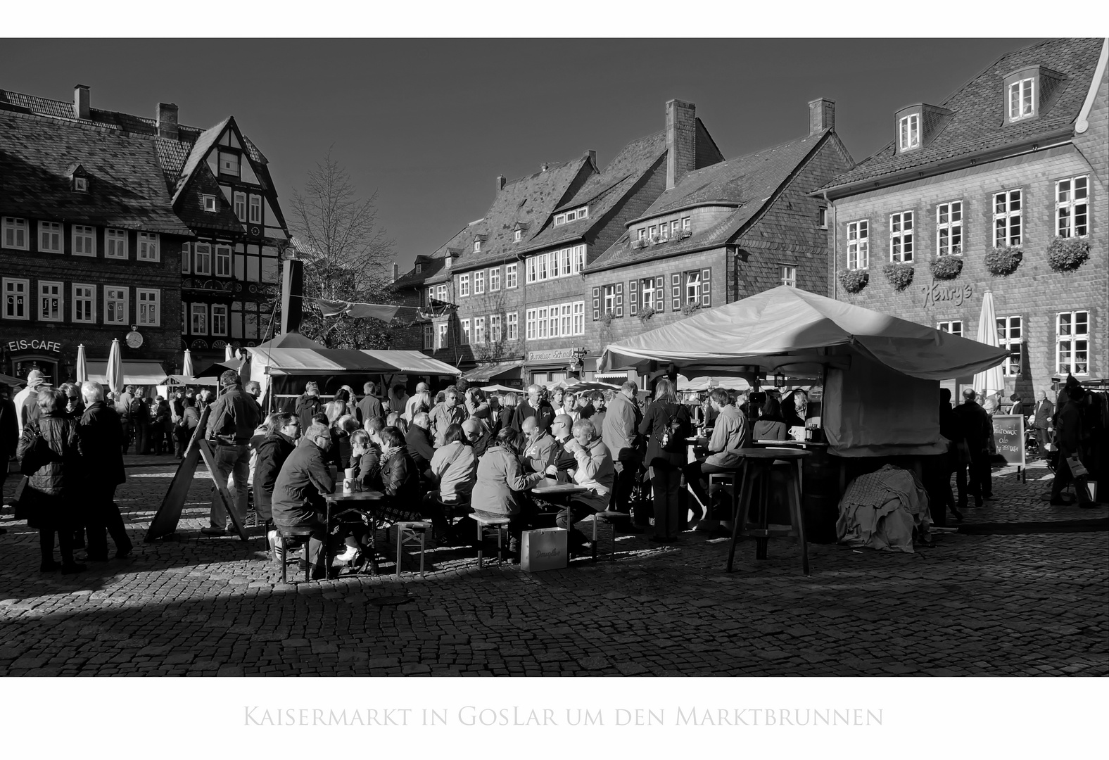 GosLarer Impressionen " Kaisermarkt in GosLar um den Marktbrunnen "