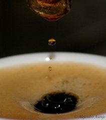 Gota de café (proyecto gotas de agua)