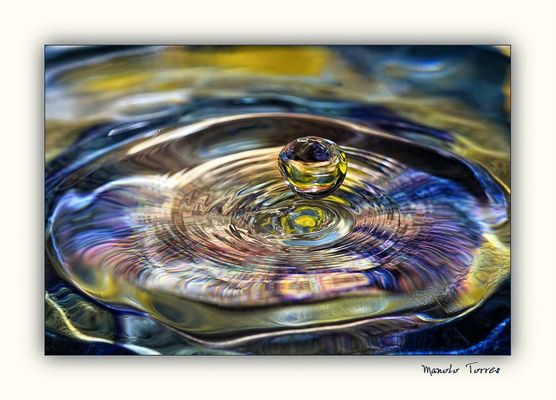 Gota multicolor 01 (para Antonio García-Bellido Capdevila)