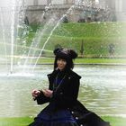 Gothic Lolita im Schlossgarten