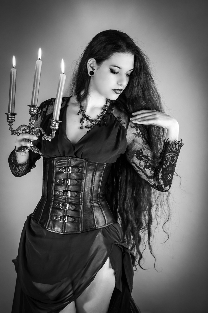 gothic queen 