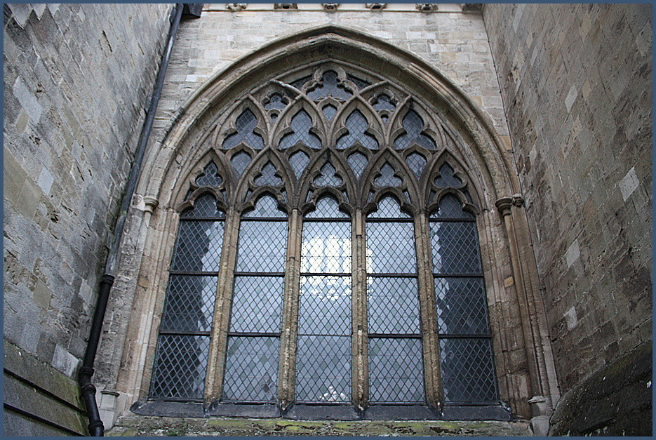 gotisches Fenster an der Kathedrale zu Exeter 4 Foto