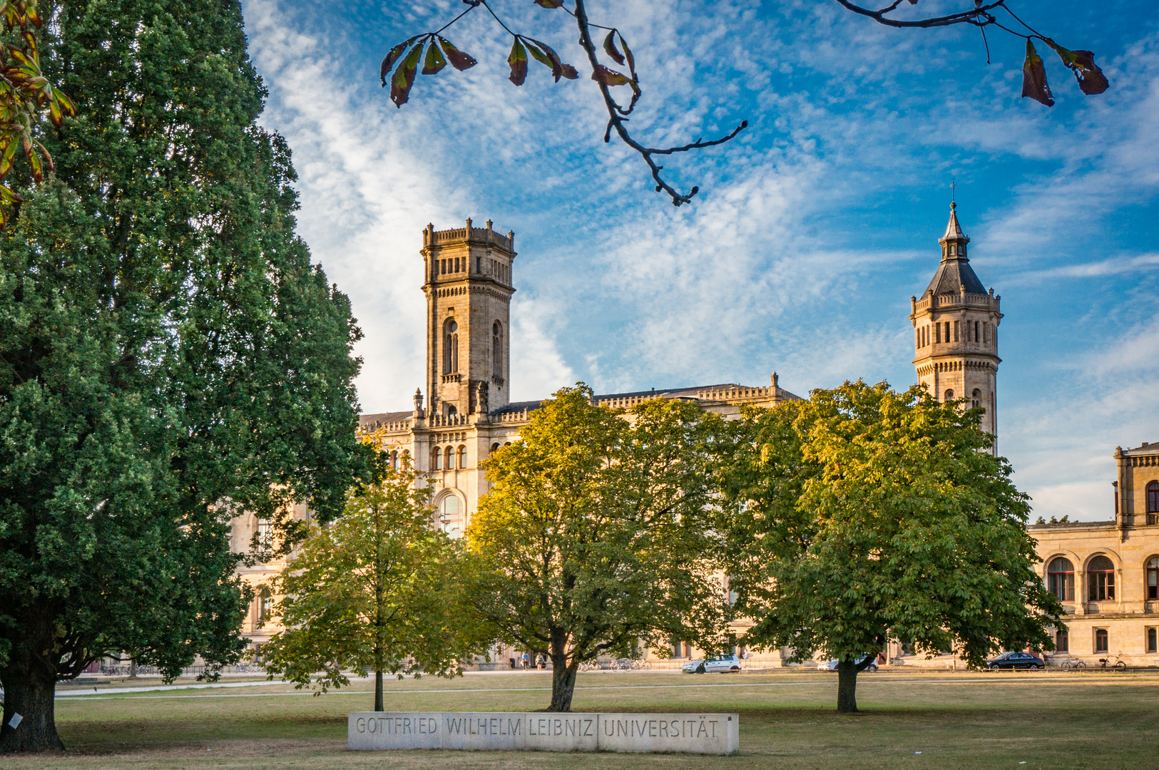 Gottfried Wilhelm Leibniz Universität - Hannover