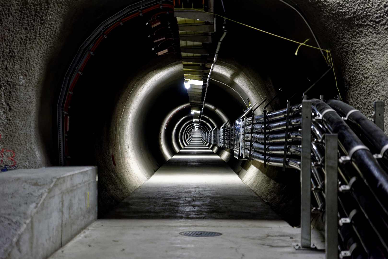 Gotthard maintenance tunnel 