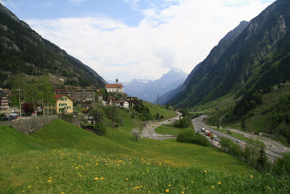 Gotthardaufstieg mit Abstecher von Wassen nach Göschenen