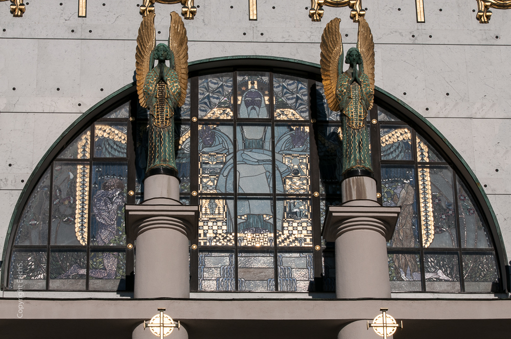 Gottvater Fensterbild Otto Wagner Kirche