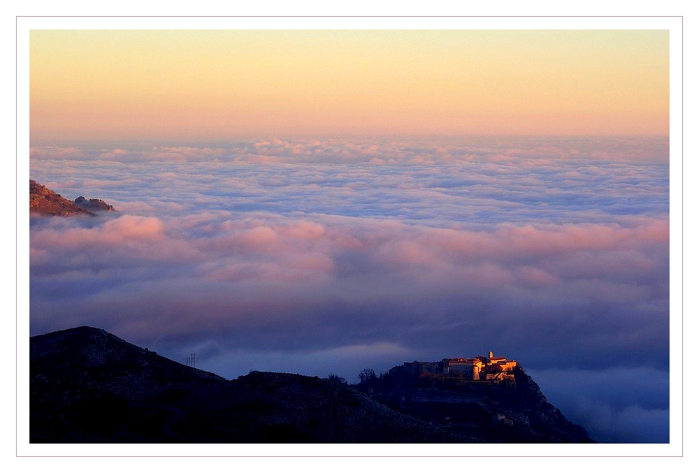 Gourdon dans les nuages 2