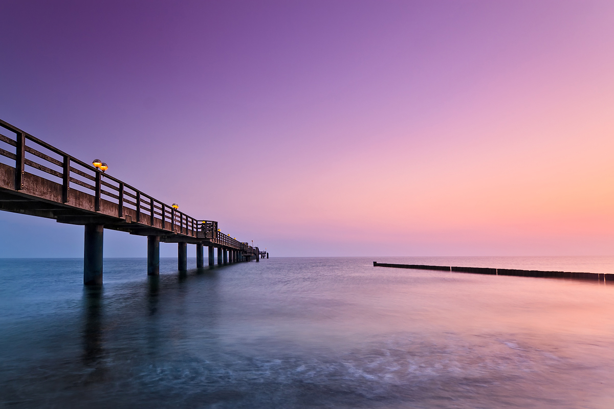 Graal Müritzer Seebrücke vor Sonnenaufgang