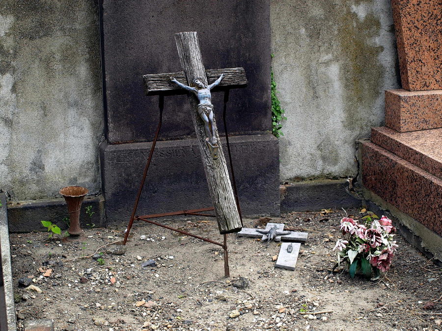 Grab auf einem Friedhof in Clermand-Ferrand