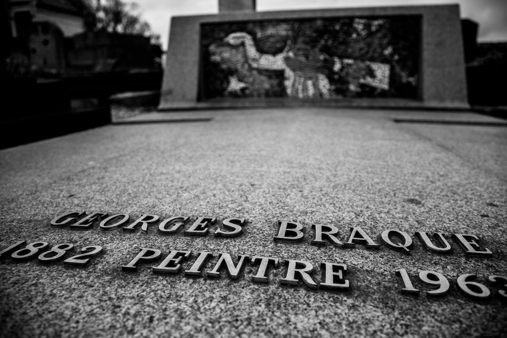 Grab von Georges Braque auf dem Friedhof der Kirche von Varengeville-sur-Mer