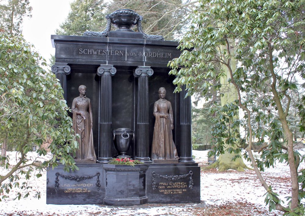 Grabmal der Nordheim-Schwestern