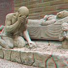 Grabskulptur auf dem Bergfriedhof Heidelberg