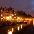 Gracht bei Nacht