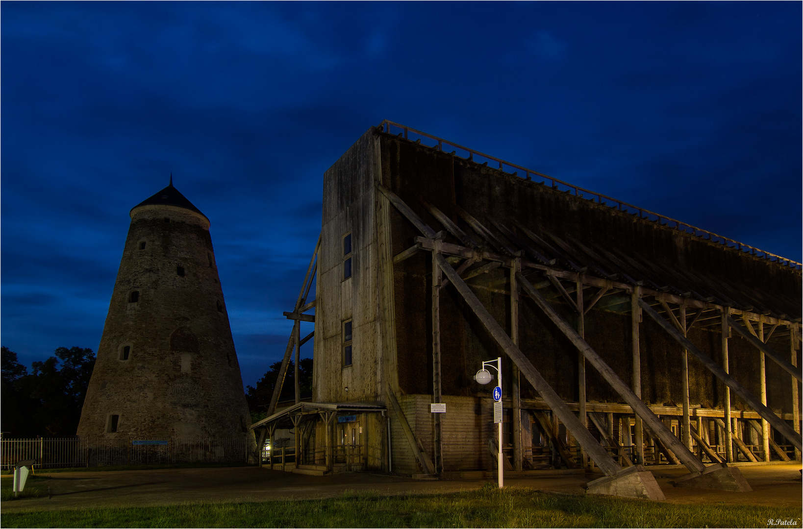 Gradierwerk mit Soleturm...