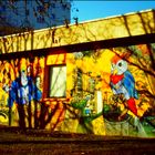 Graff sur un mur d'école