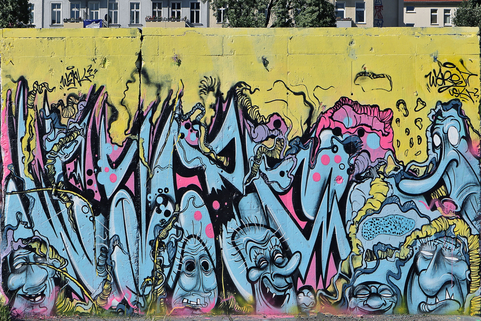 Graffiti am Osthafen (05)