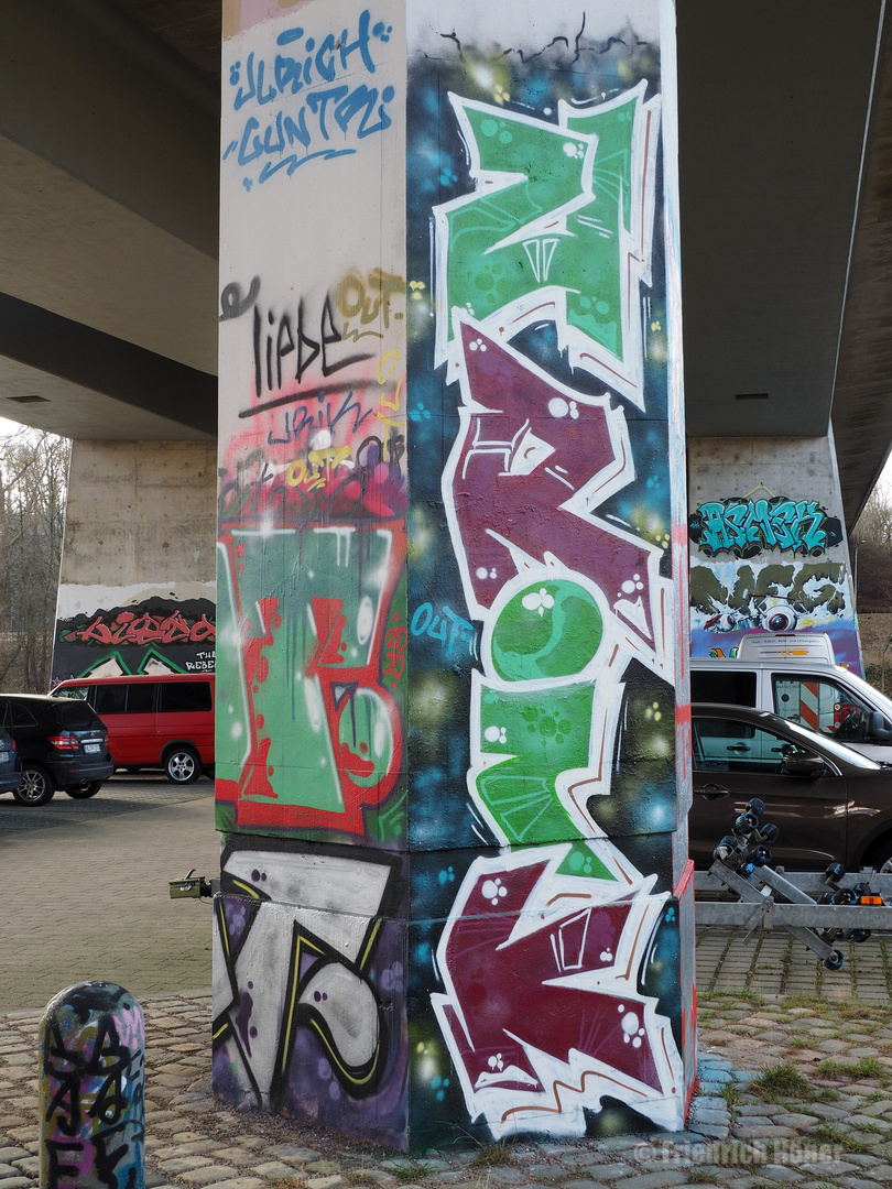 Graffiti an der Schwentinebrücke_2