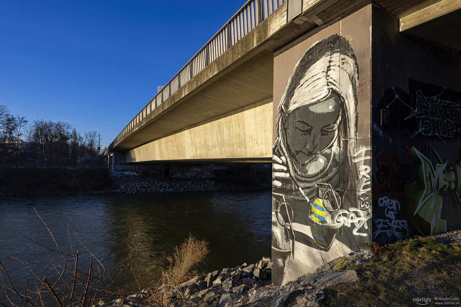 Graffiti an der Ulrichsbrücke