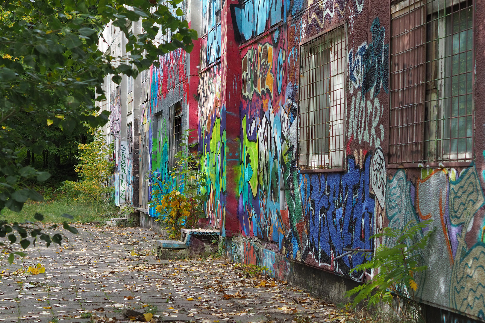 Graffiti auf Kita-Beton