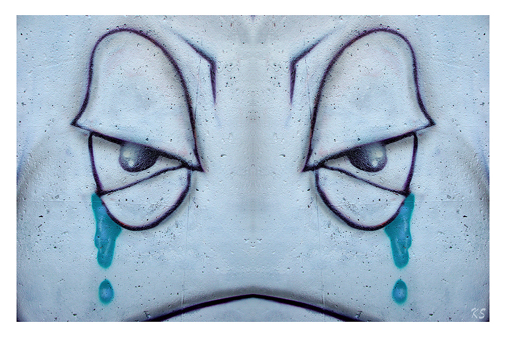 Graffiti Auge Mit Trane Foto Bild Streetart Graffiti s Kunstfotografie Kultur Graffiti Co Bilder Auf Fotocommunity