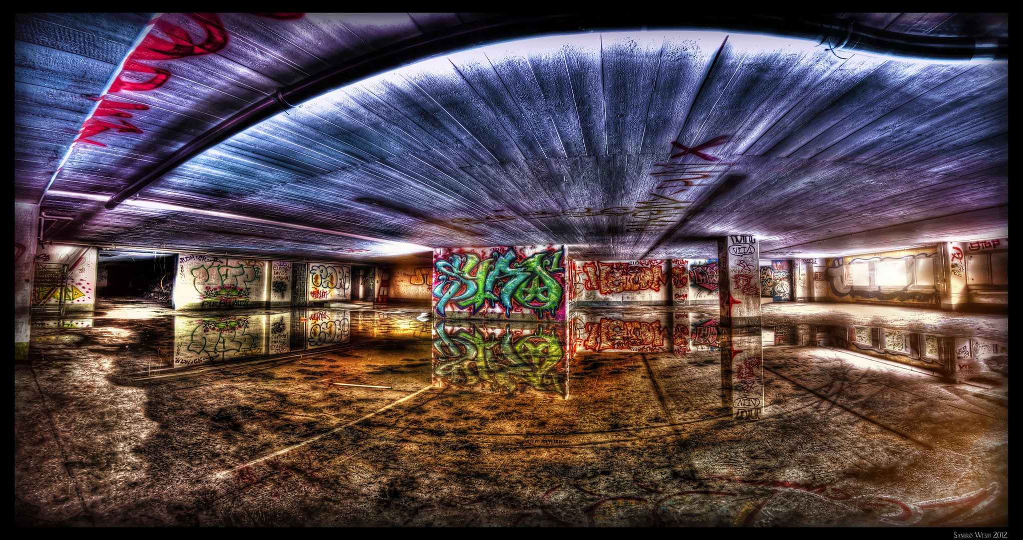 Graffiti HDR Lagerhalle 2012