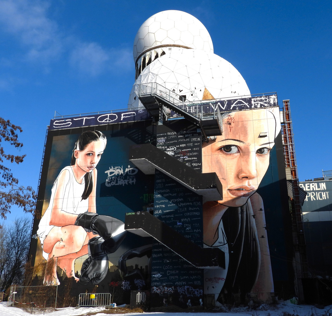 Graffiti  Teufelsberg Berlin