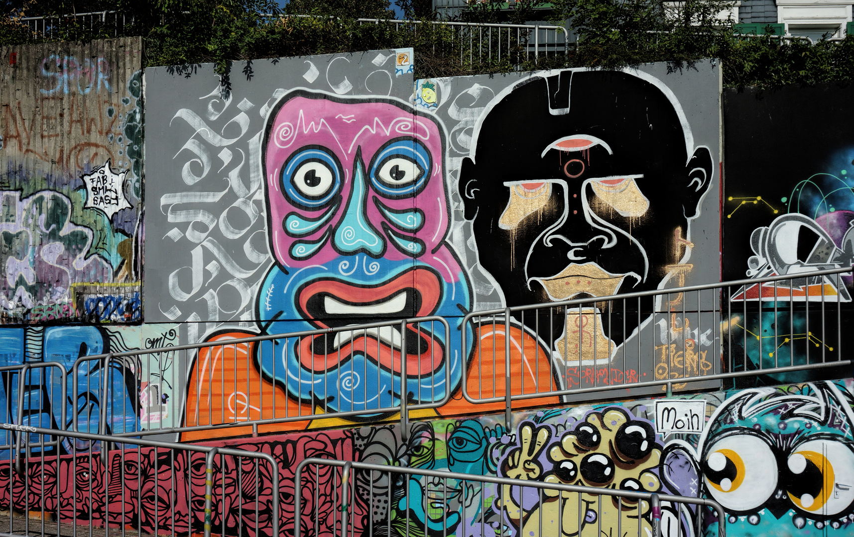 Graffitis am Haus der Jugend